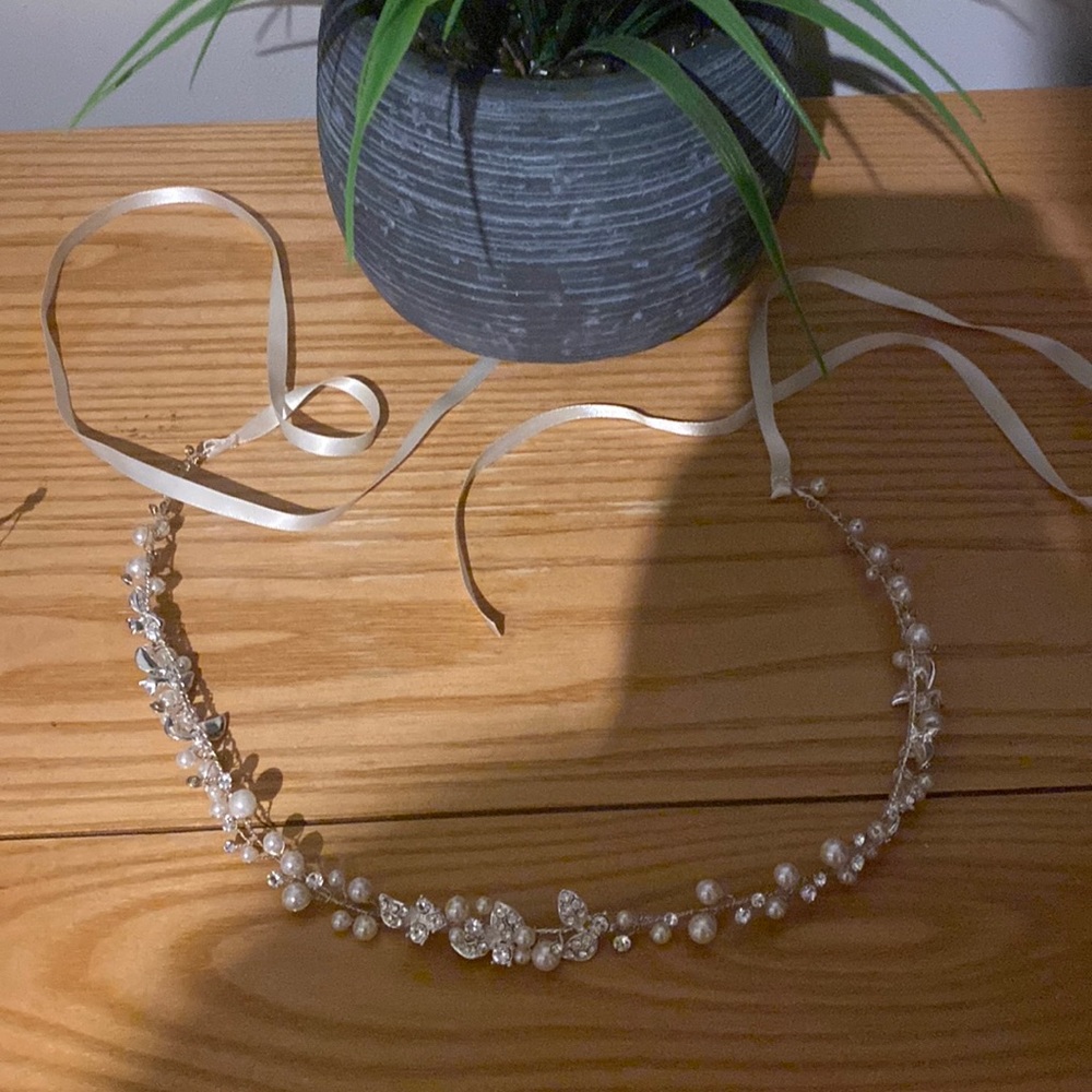 Headband for veil